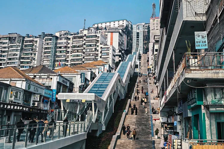 escada rolante mais longa do mundo china chongqing